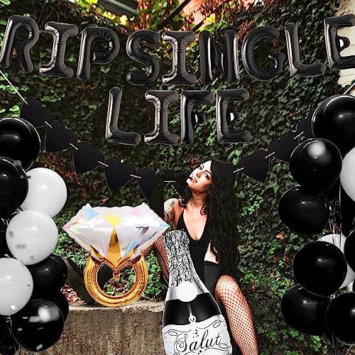 LaVenty Gothic Bachelorette Party Balloon Decoration