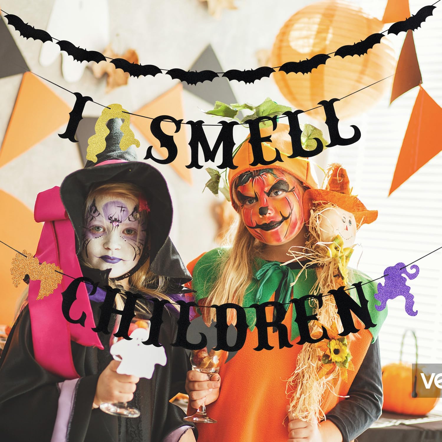 Black Glitter I Smell Children Halloween Banner