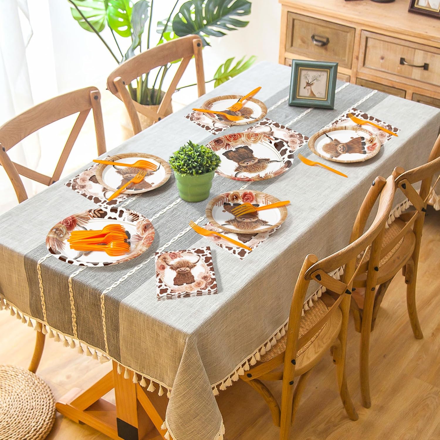 96Pcs Highland Cow Themed Party Tableware Set